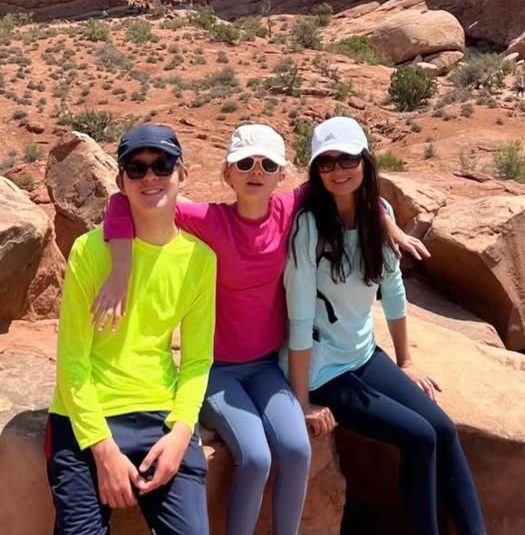 Mother, Two Children Found Dead Inside Lakewood Ranch Home